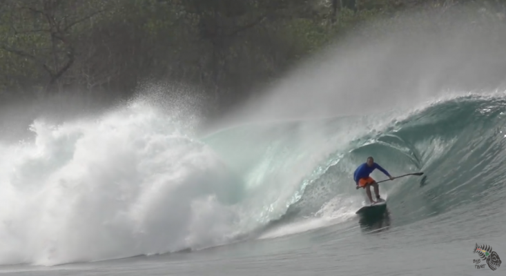 Surfing Mentawai on a Boat trip