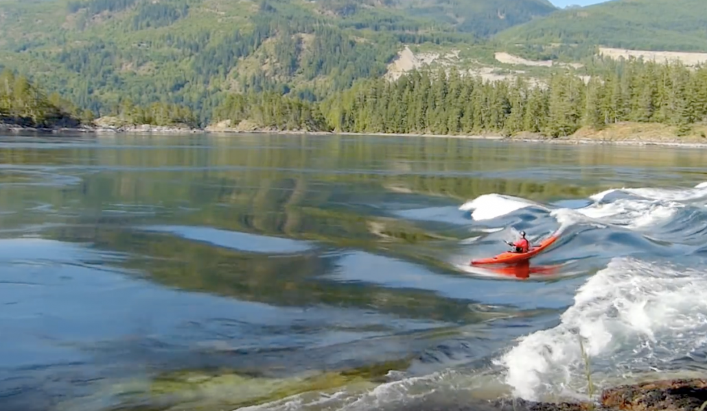 Extreme Skookumchuck Sea Kayak Surfing 17.4 Knots