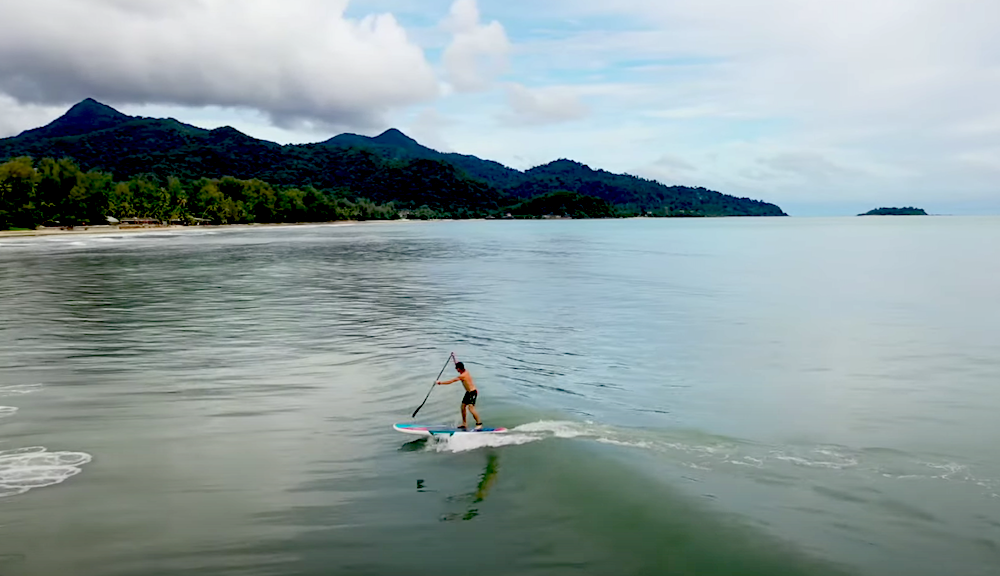 Check the Starboard 4 in 1, one of the most versatile boards on the market. It can be used as an SUP, wing board, wind surf and surf sup. This guide helps you get your head round how it it works!