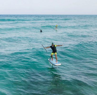 From June 2020 to March 2022, paddleboard sales surged as COVID lockdown measures and travel restrictions affected lives on a global scale. Stand-up paddling, with its accessibility, versatility, and gentle learning curve, became a go-to for fitness and leisure while maintaining social distance. 